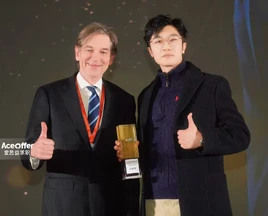 爱思益创始人孙静博荣获2025福布斯中国影响力教育人物